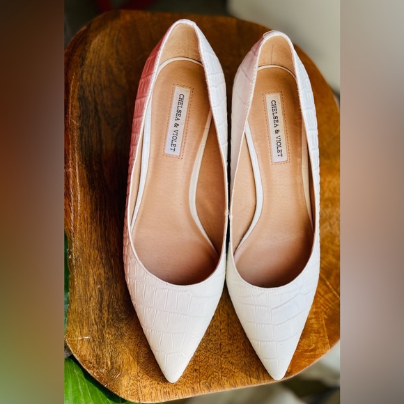 Worn once Chelsea & Violet white leather heels, size 11 - Picture 2 of 4